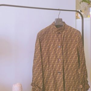 Fendi trench coat/ Sz 38/ Unisex